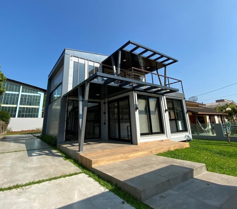 oestecontainer.com.br - Casa Alto Padrão - São Carlos - SC